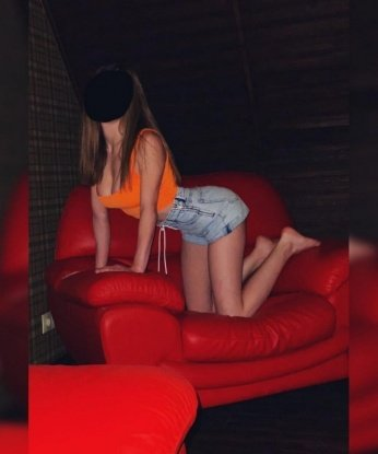 Живу и принимаю гостей в самом сердце Москвы. 💋
Моя цель - предоставить тебе незабываемые моменты, исполнить самые сокровенные фантазии. У меня широкий спектр услуг, я готова подарить тебе ощущение полного расслабления и настоящей страсти. Я знаю, как доставить удовольствие и удовлетворить каждое твоё желание. ✨
Мои клиенты говорят, что я создаю особую атмосферу и могу воплотить в жизнь самые смелые фантазии. Мое фото 100% настоящее, и я гарантирую, что увидишь именно меня при встрече. Оставляй свои отзывы, чтобы и другие могли оценить мои навыки и таланты. 💕
Встречи со мной абсолютно конфиденциальны, я ценю твою приватность и скромность. Обещаю, что буду заботиться о тебе с любовью и страстью. Жду тебя, чтобы мы вместе окунулись в мир наслаждения и настоящего удовольствия. 😘 Рената